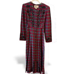 Vintage Sarah Elizabeth Red Tartan Plaid Floral Embroidered Maxi Dress Size 6